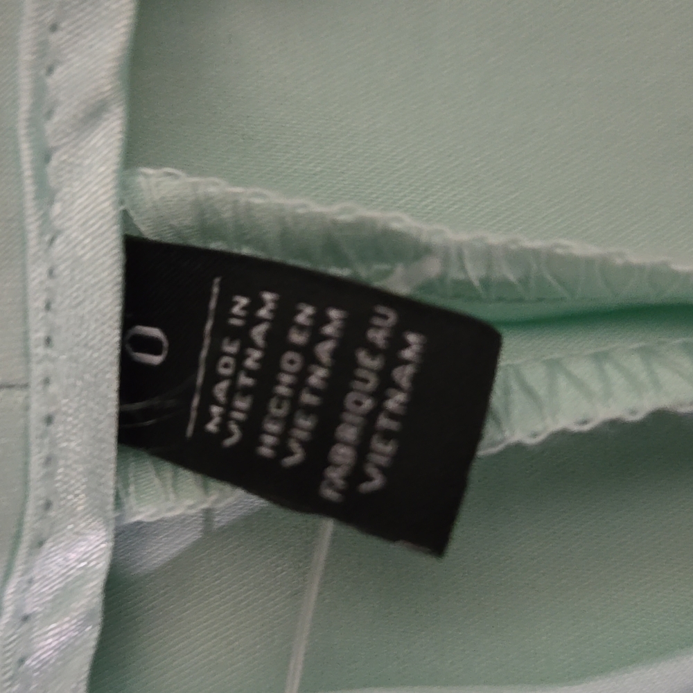 WHITE HOUSE BLACK MARKET PALE GREEN ANTIQUE GLASS 5 INCH STRETCH SHORT NEW SZ 0 - Picture 8 of 11